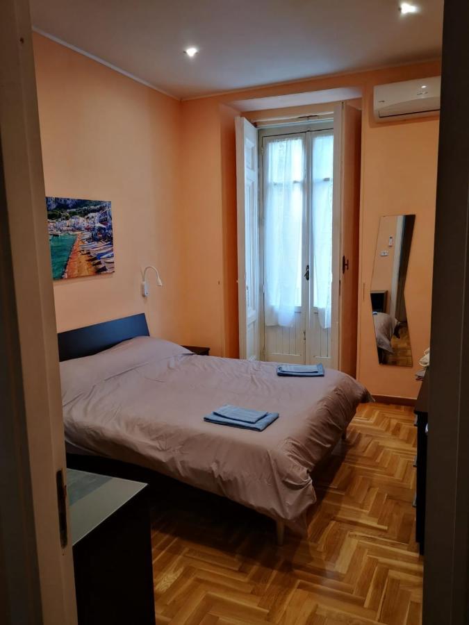 Casa Cupiello Via Chiaia - Casa Vacanze ad uso Esclusivo Nápoles Exterior foto