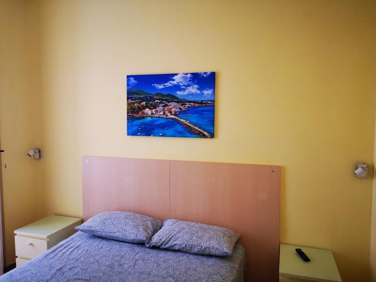 Casa Cupiello Via Chiaia - Casa Vacanze ad uso Esclusivo Nápoles Exterior foto